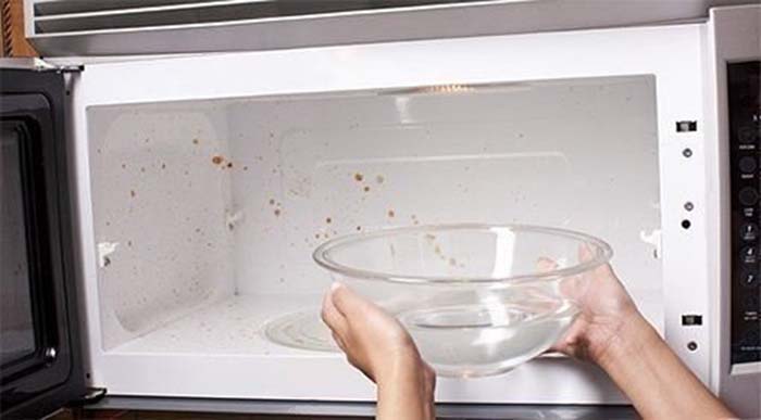 Cách vệ sinh lò vi sóng sạch