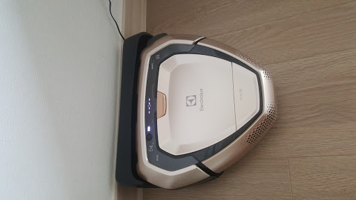 Sửa chữa máy Robot hút bụi Electrolux