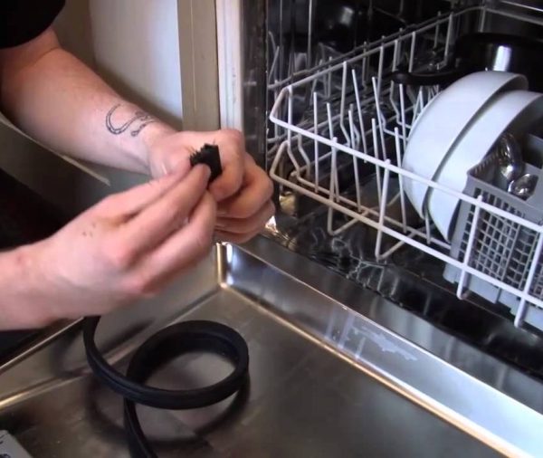 Sửa chữa máy rửa bát Brandt Đà Nẵng | Trung tâm EU