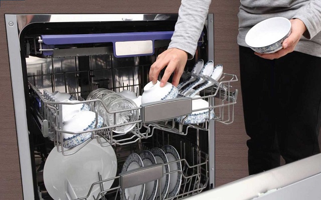 Dịch Vụ Sửa Chữa Máy Rửa Bát Siemen Giá Rẻ Tại Nhà | Trung Tâm EU