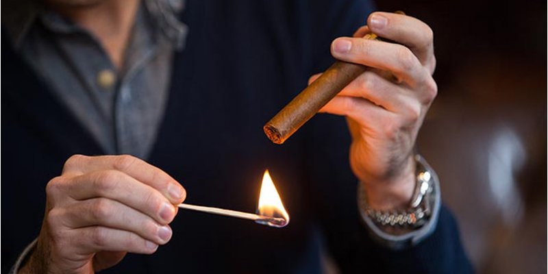 Địa chỉ mua tủ bảo quản cigar hàng hiệu