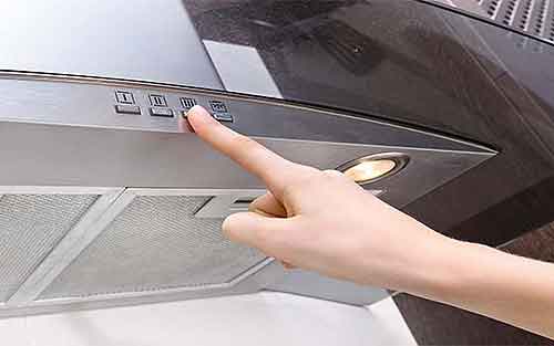 Dịch vụ bảo hành máy hút mùi tại nhà giá rẻ của EU