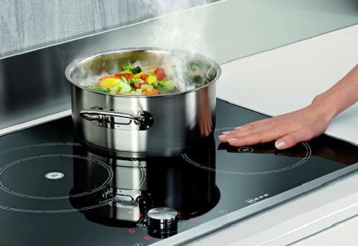 Hướng dẫn sửa bếp từ không vào điện