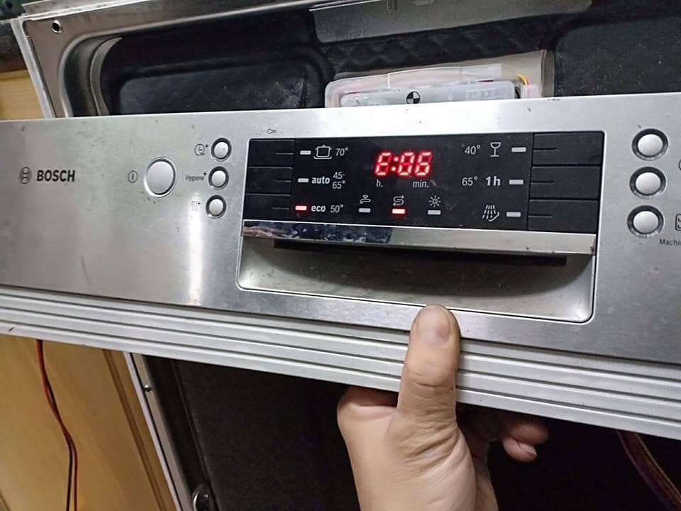 lỗi E06 máy rửa bát bosch