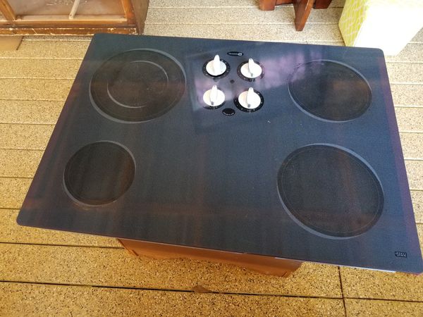 Sửa chữa bếp điện từ Maytag tại nhà ở Đà Nẵng