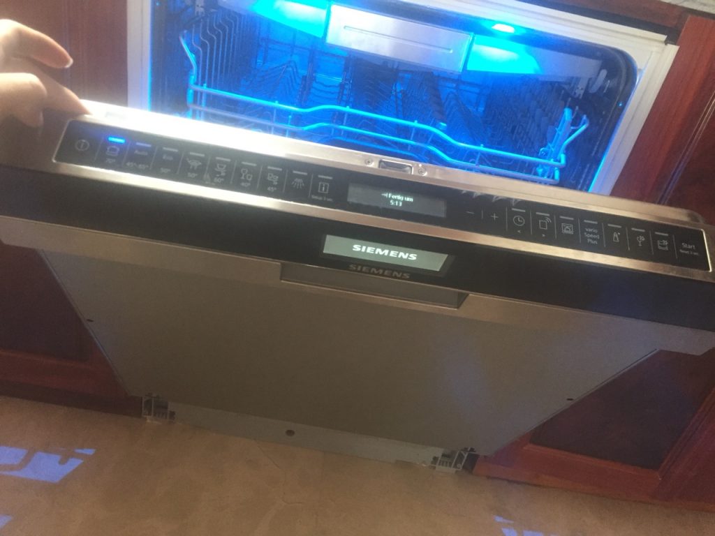 Sửa chữa máy rửa bát ở Tây Hồ giá rẻ nhất